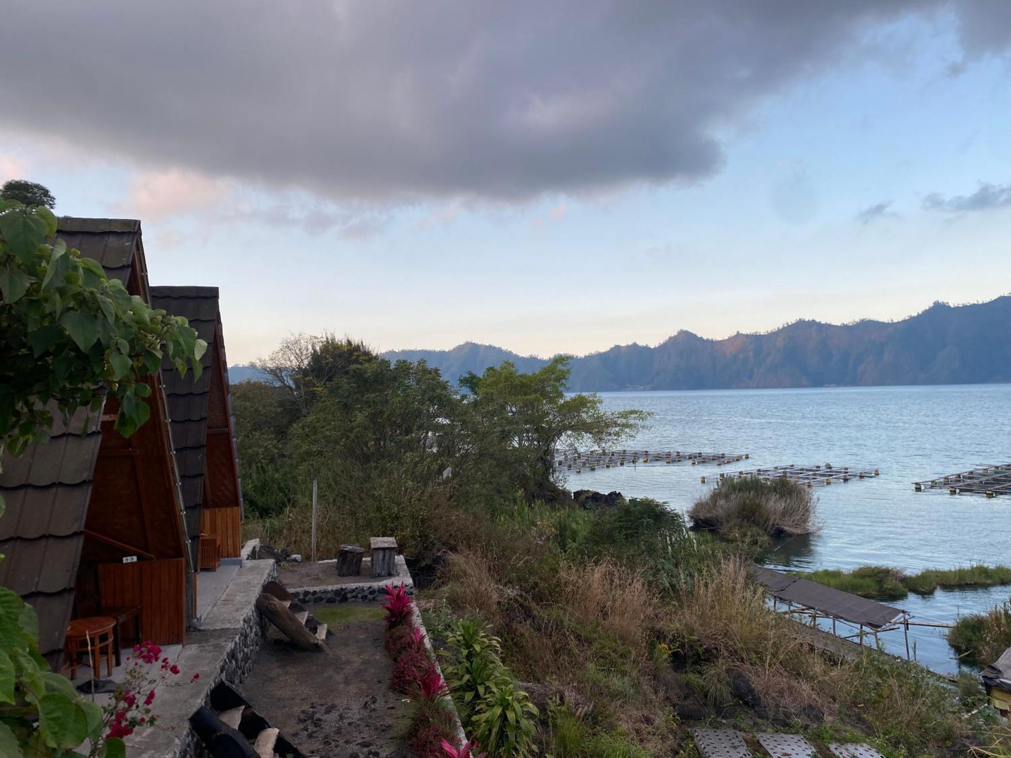 D' Tepi Danau Glamping Hotell Kintamani Exteriör bild